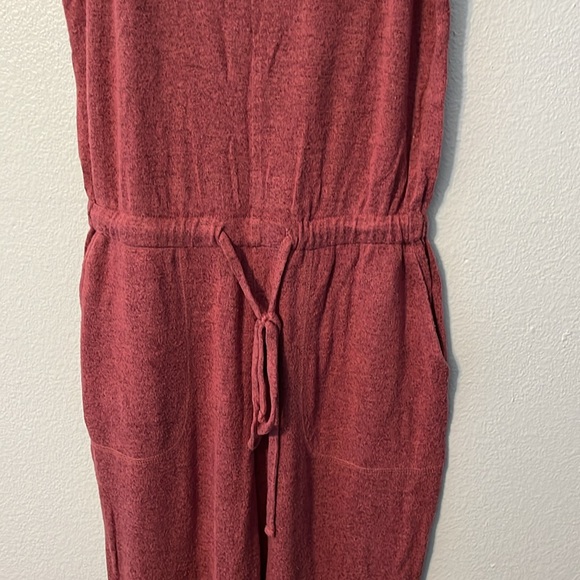 5/$25 | LOFT Heathered Pajama Romper - Picture 4 of 8